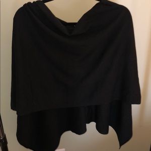 Interchangeable cape